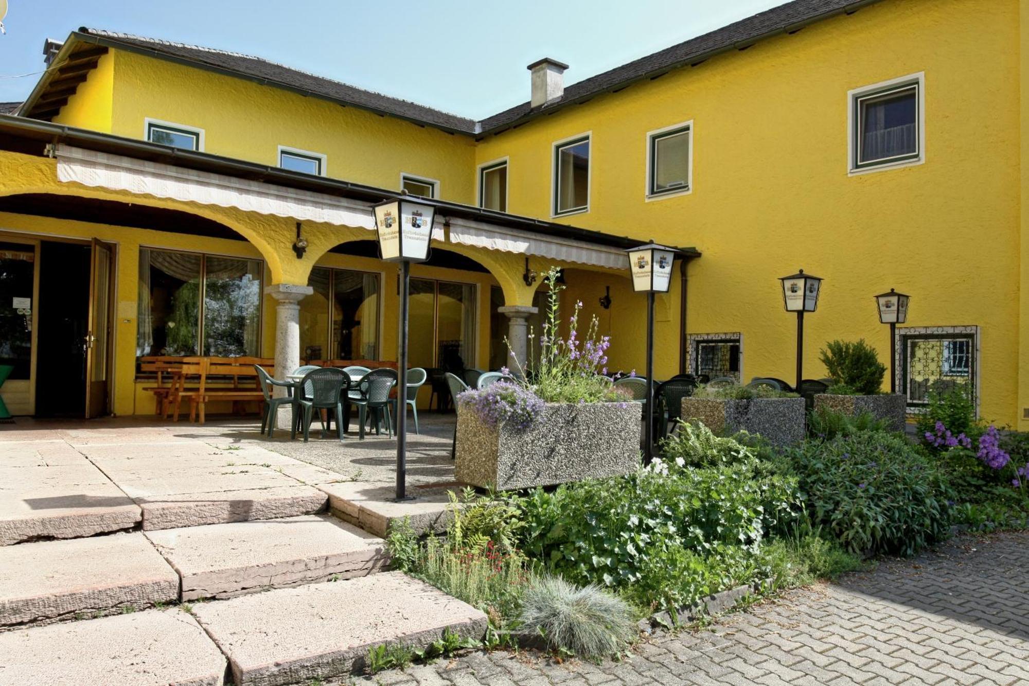 Stiftsgasthof Hochburg Exteriér fotografie